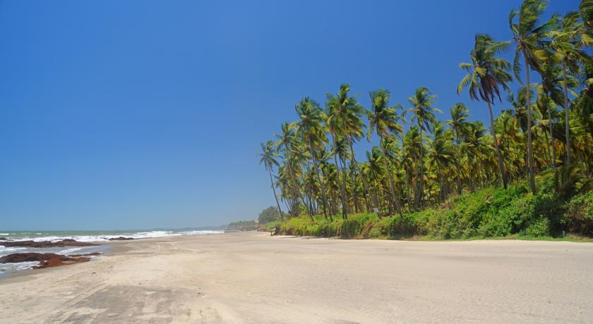 Tiara Fiesta Beach Cottages Morjim Luaran gambar