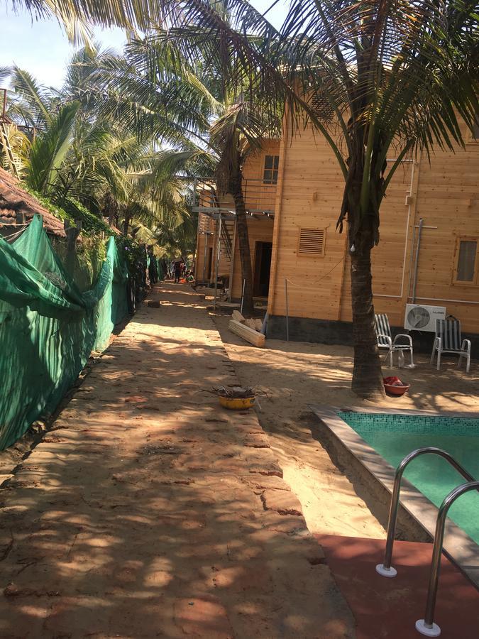 Tiara Fiesta Beach Cottages Morjim Luaran gambar